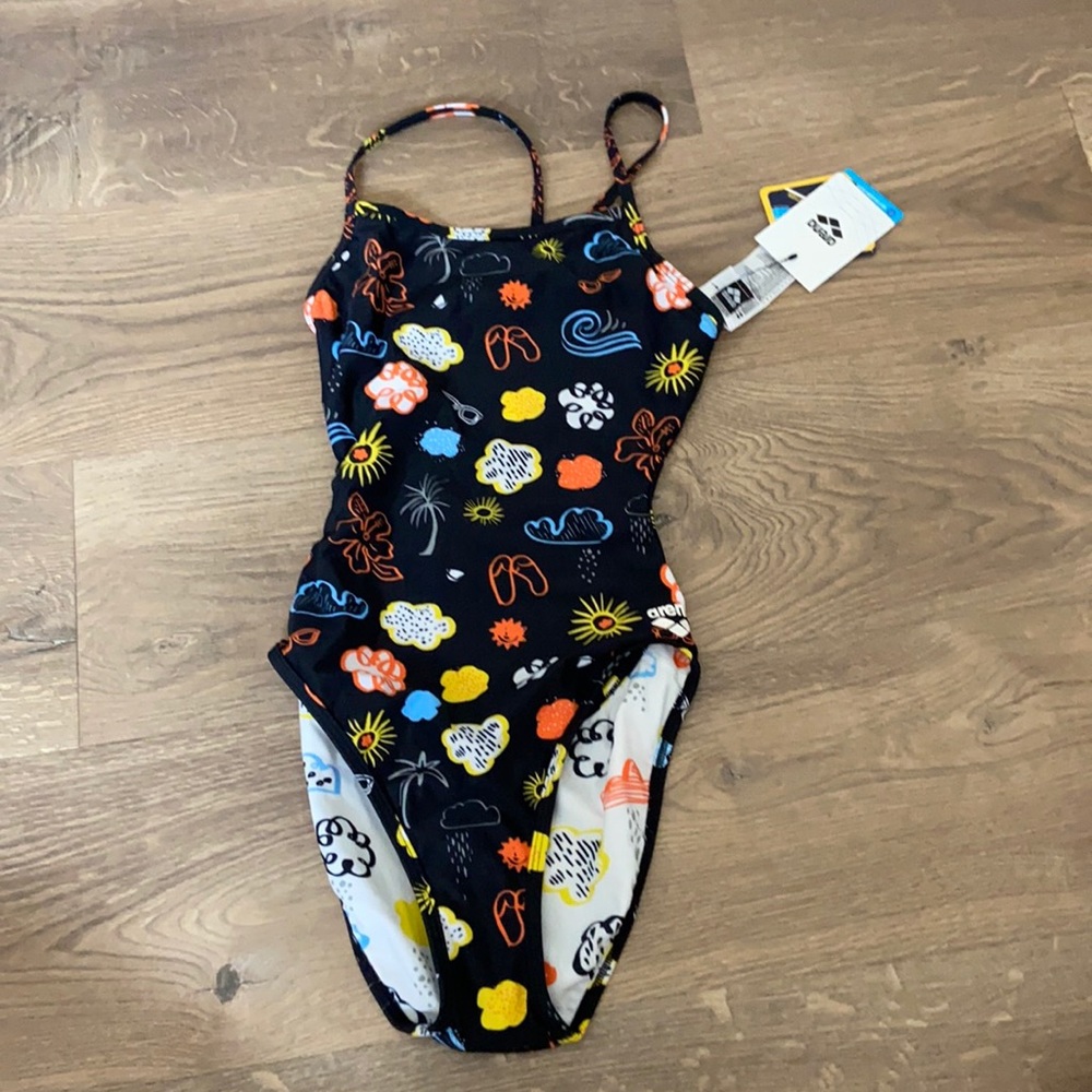 ARENA SUIT